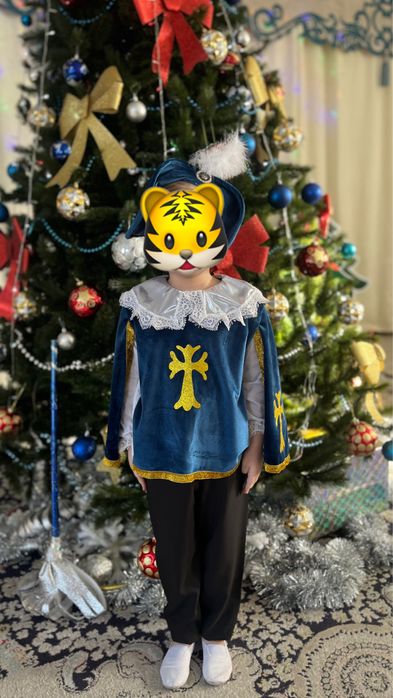 Продам костюм мушкетера