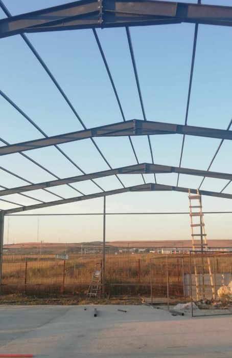Hale metalice industriale  
- Hale agricole, agrozootehnice depozite,