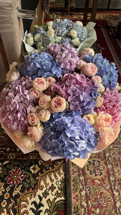 Огромный букет из гортензия