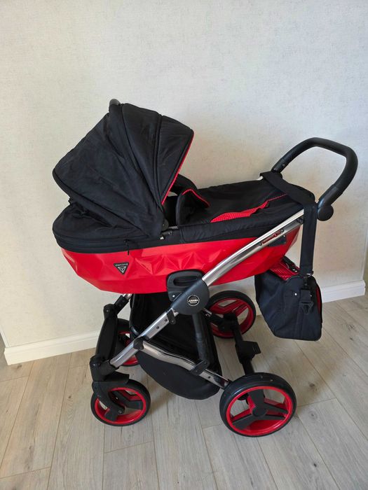 Продам коляску 3×1 Junama Diamond в хорошем состоянии