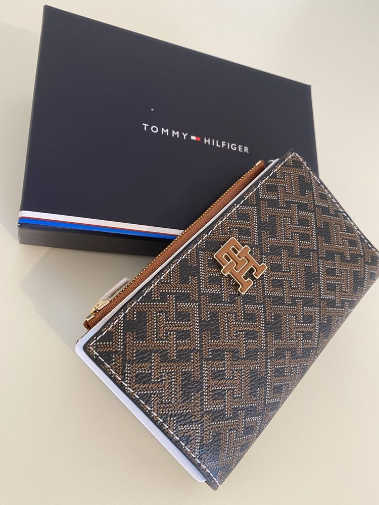 Кошелек Tommy Hilfiger