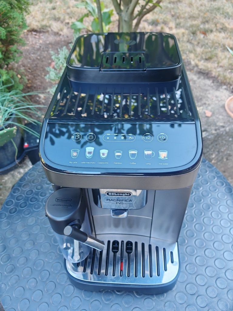 DeLonghi Magnifica EVO