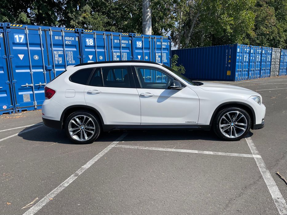 BMW X1 2.0d xDrive Sport Line Panoramic HI-FI R18 Scaune Sport Incalzi