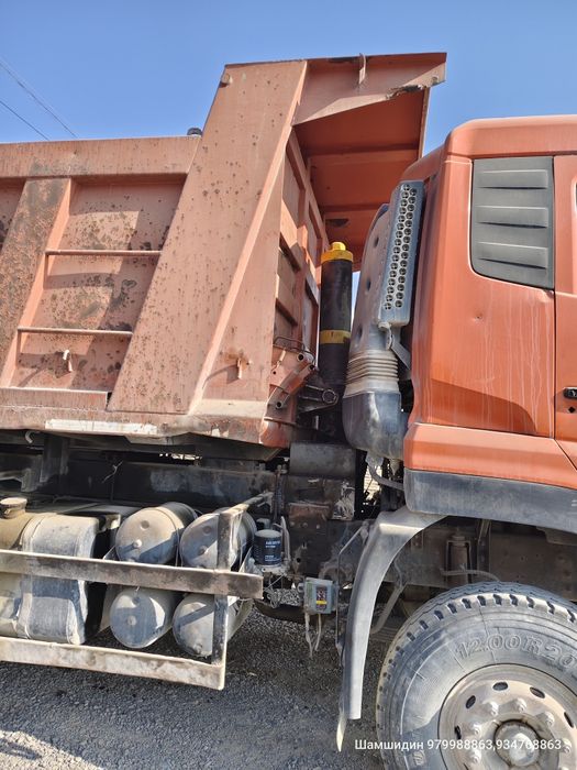 Донг фенг самосвал сотилади.