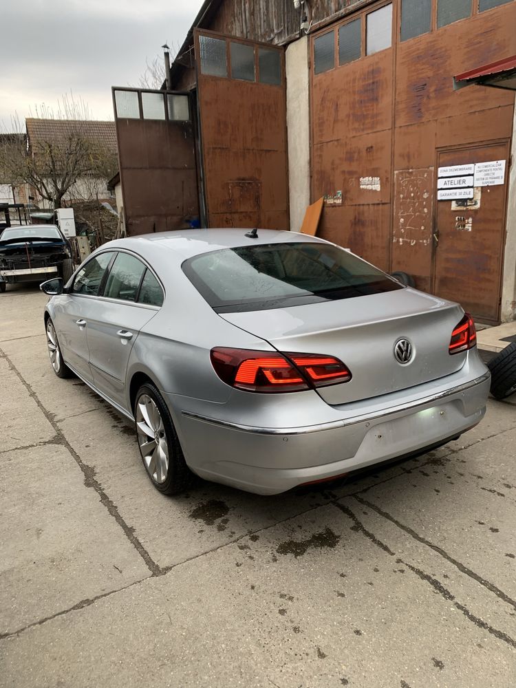 Usa,Portiera Vw Passat CC facelift