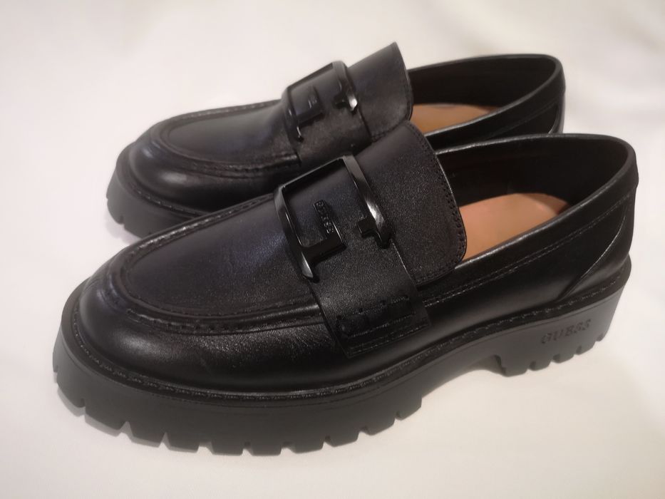 Guess, лоуфъри естествена кожа, номер 41