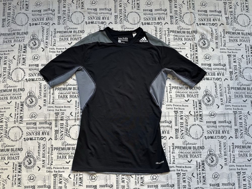 Adidas Techfit compression original тениска.L