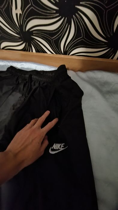 Шушлеков екип Nike горнище и долнище - горнището е яке ВИЖ ОПИСАНИЕТО!
