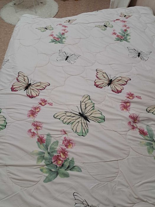 Одеяло теплое двухспальное продвм  в хорошем состоянии