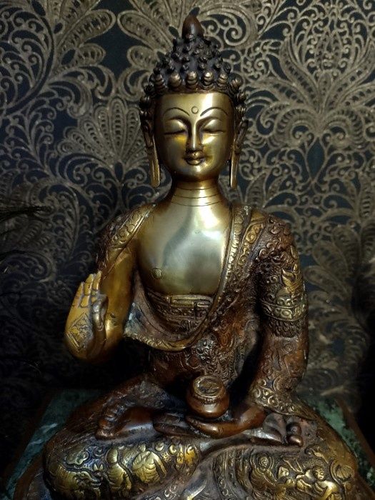 Sculptura Budhha bronz masiv de dimensiuni impresionante piesa cu o lu
