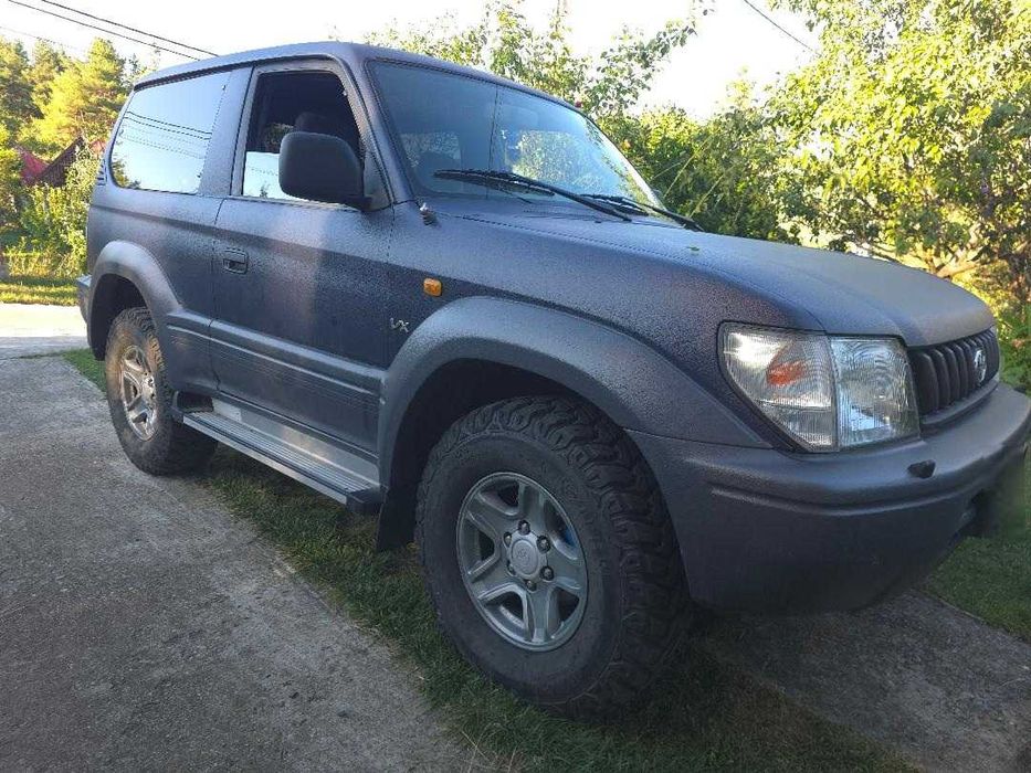 Toyota Land Cruiser 3.4 V6 – Vopsită  Raptor,Autoutilitara 2 locuri
