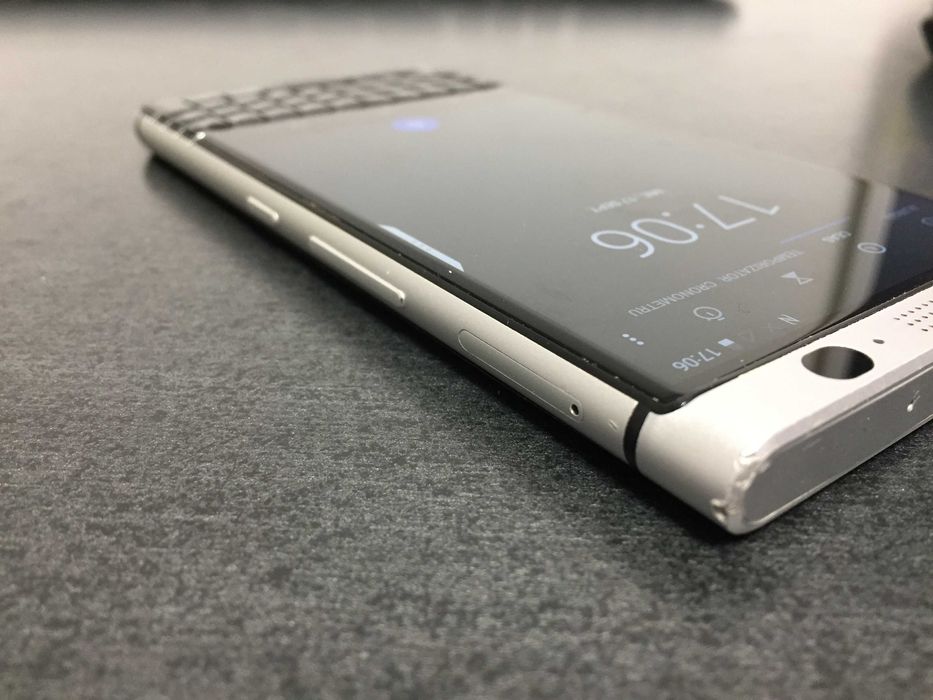 Vand BlackBerry Keyone