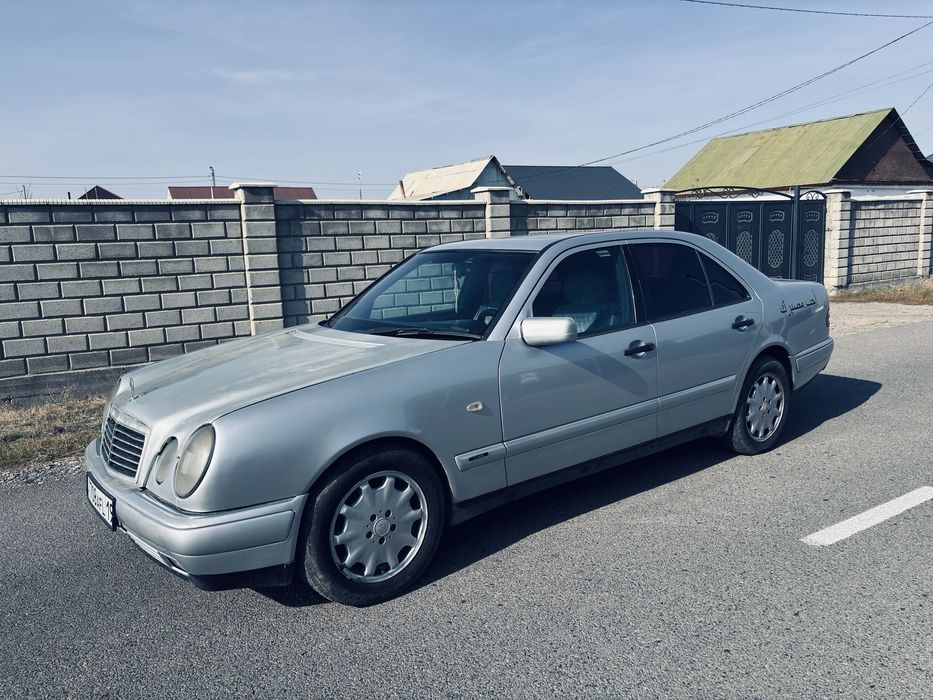 Mercedes benz e-class 230