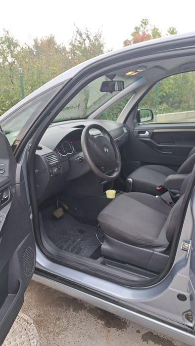 Vând Opel Meriva