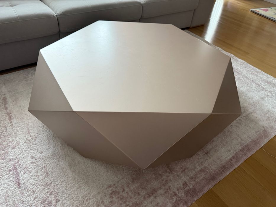 Маса за кафе/ хол