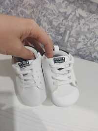 Обувь для новорождённого