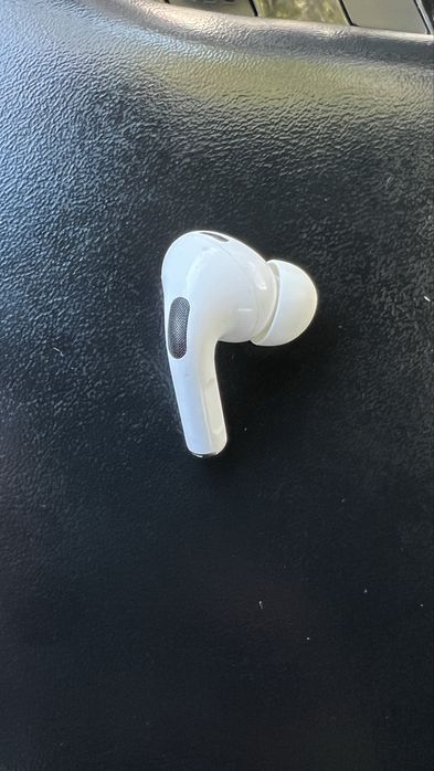 Наушник AirPod Pro 1 (lightning)