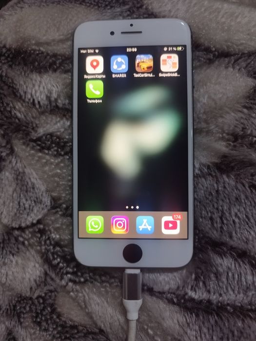 iphone 8  srochna sotiladi