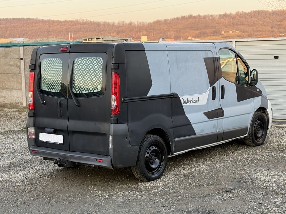 Renault Trafic 2009 - 2.0 DCI - A/C - Navigatie - 2 Locuri + Marfa