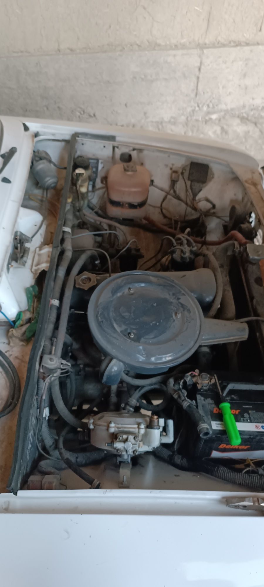 Vaz 2101 sotiladi