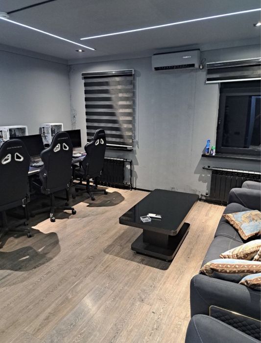 Продается, 1 линия  Боткино 200 кв, коммерческое помещение,Паркентский