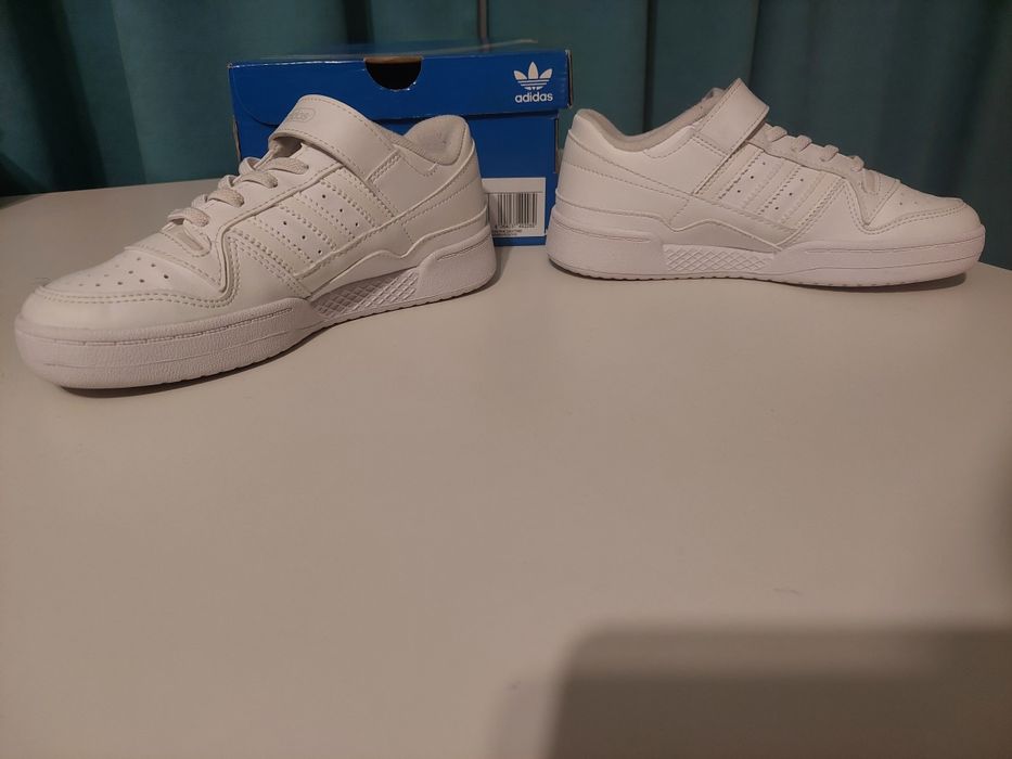 Adidas детски маратонки 33