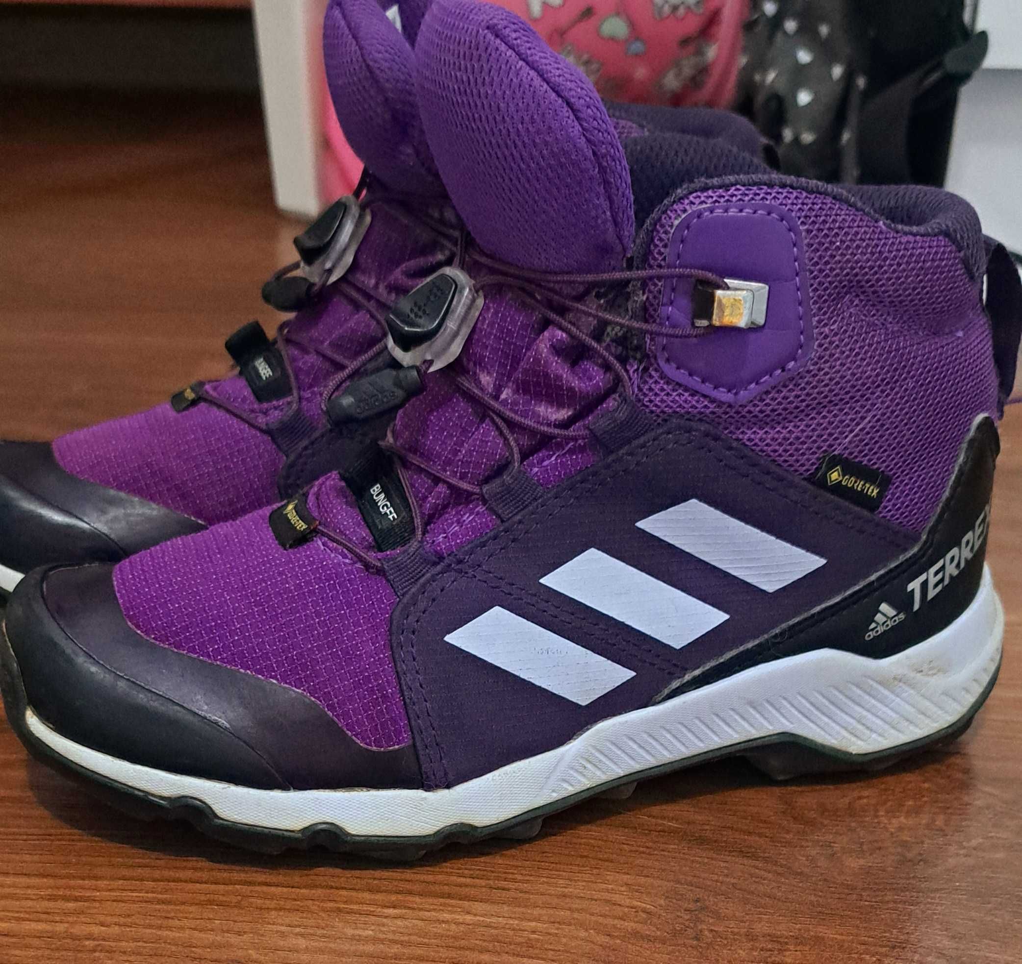 Adidas детски боти-terrex
