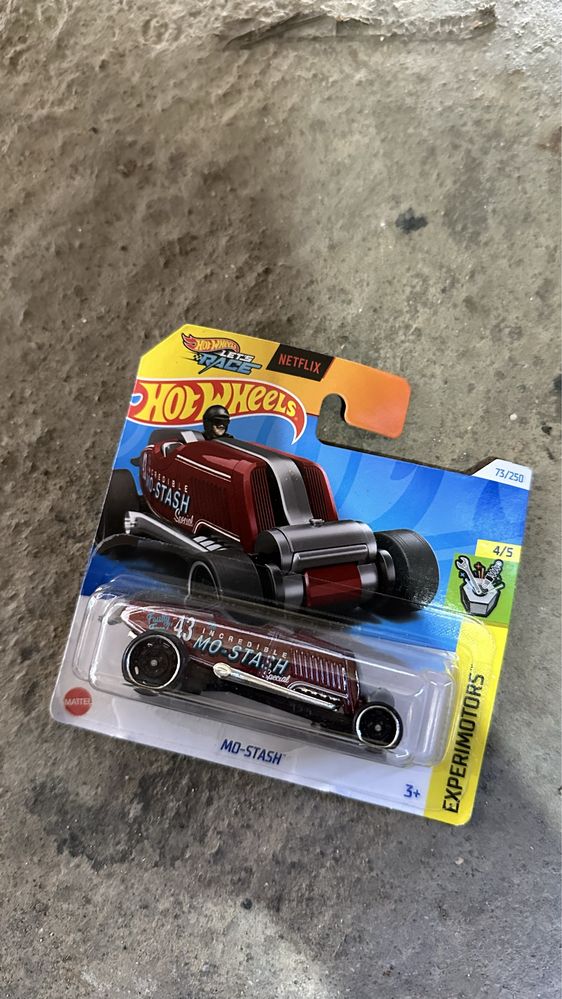 Masini hot wheels sigilate.