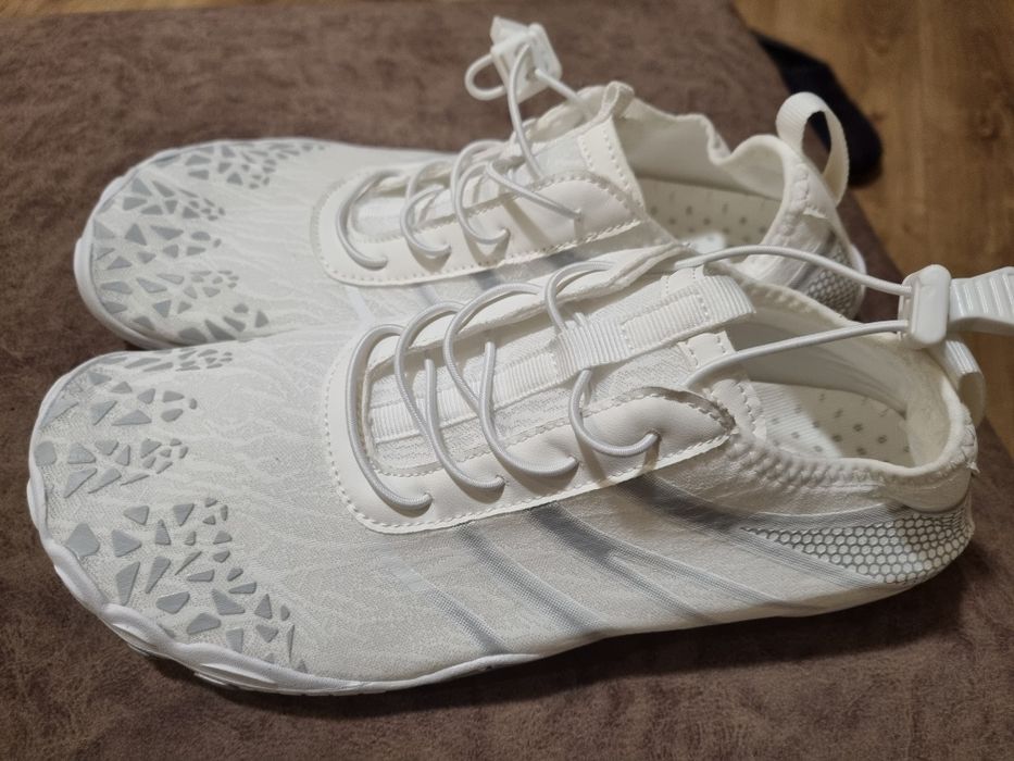 Боси обувки 42 номер