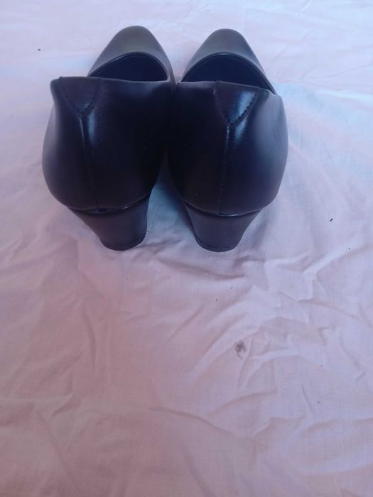 Обувки дамски естествена кожа чисто нови