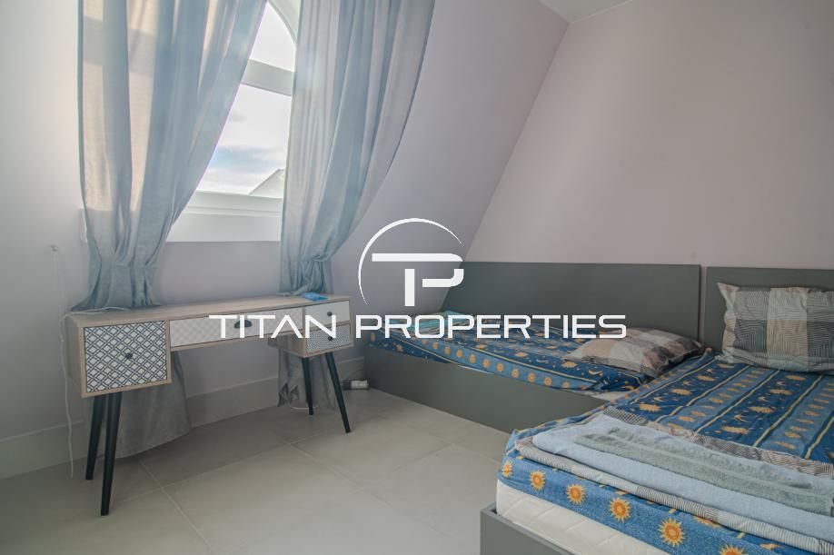 Многостаен апартамент под наем в Център