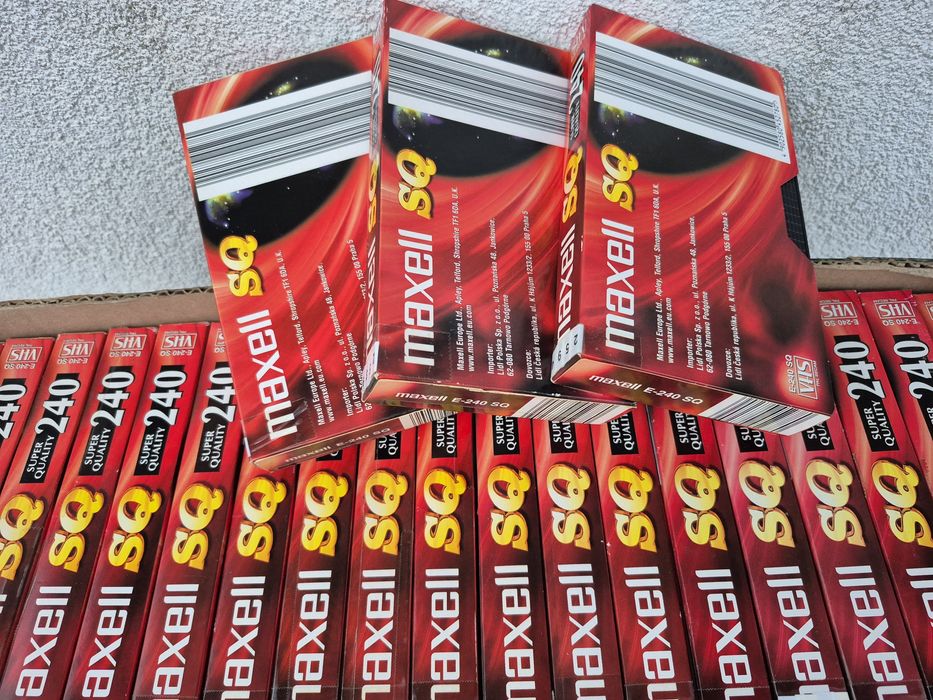 Vând lot 25 casete video VHS originale,cu filme actiune,western,război