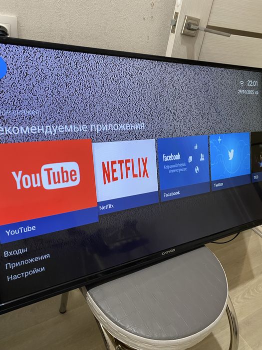 Продам телевизор