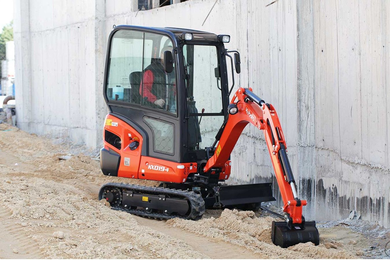 Inchiriez miniexcavator mini excavator