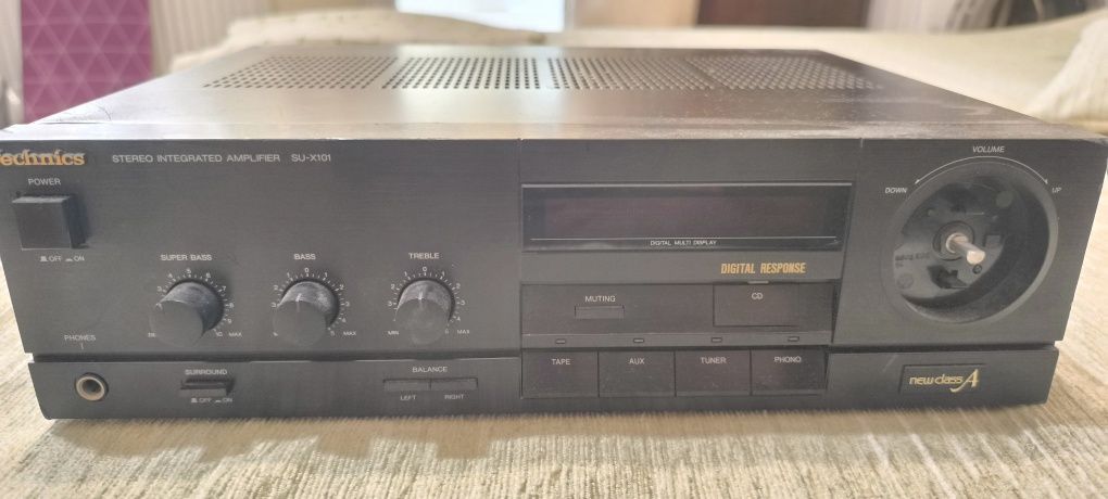 Усилвател Technics Su-x101