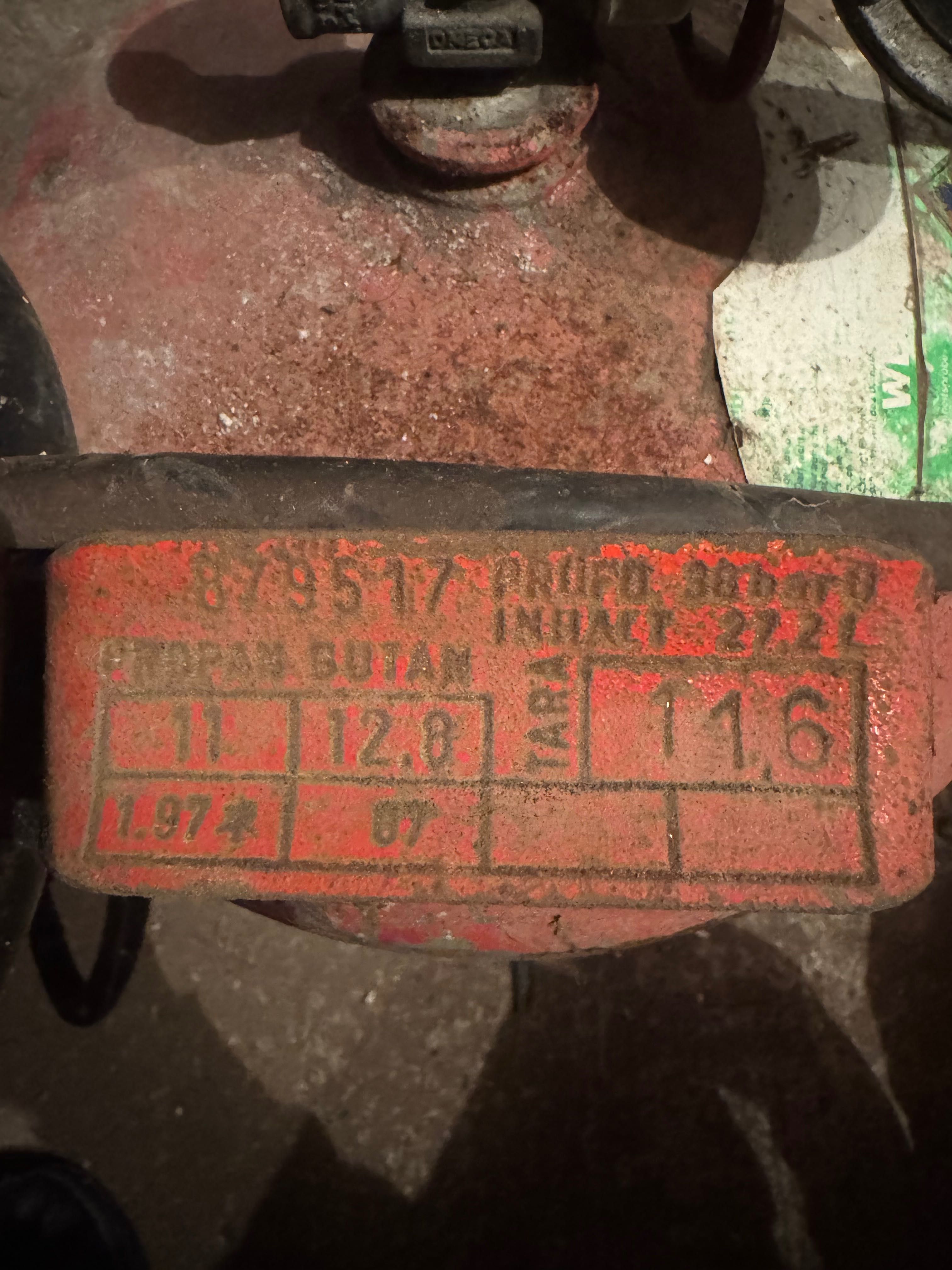 Газова бутилка немска 27 литра.           .