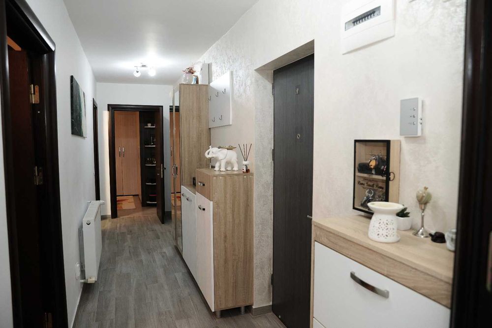Apartament Modern cu 2 Camere, Luminos și Eficient Compartimentat