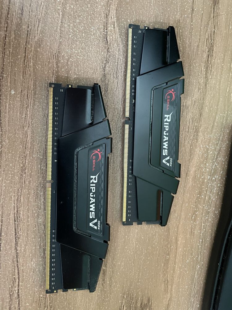 RAM DDR4 32GB (4x8 gb). 3600 hz