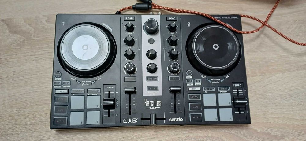 Consola Hercules DJ Control Inpulse 200 MK2