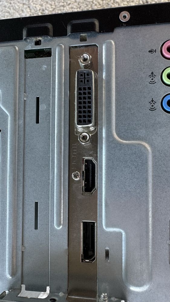 Mini PC HP pavilion cu USB C , 2 TB memorie , 8 GB RAM