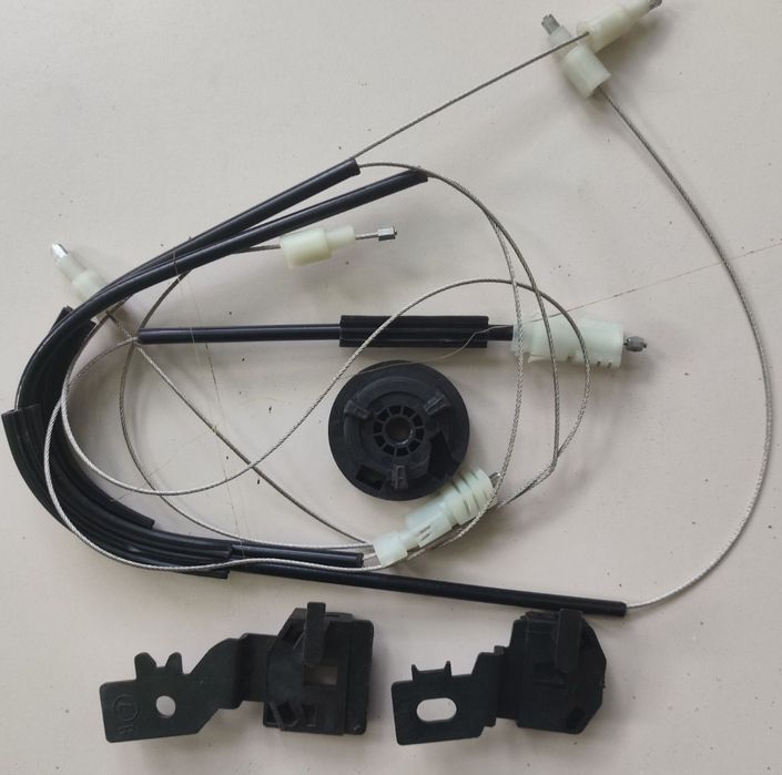 Nissan Qashqai  Ремкомплект стеклоподъёмника