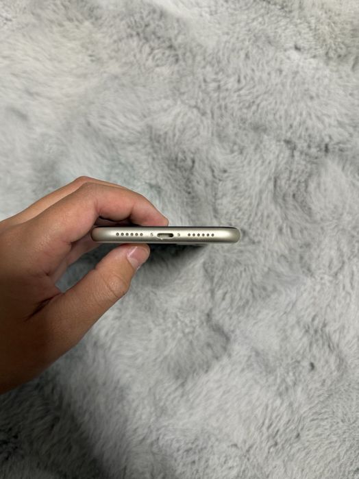 Vand iphone 11 128 de gb