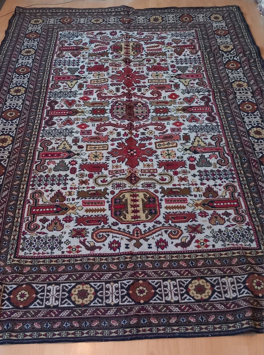 Персийски килим / отличен