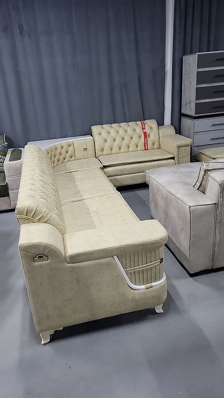 Мягкий мебель на заказ и продаётся бистро
