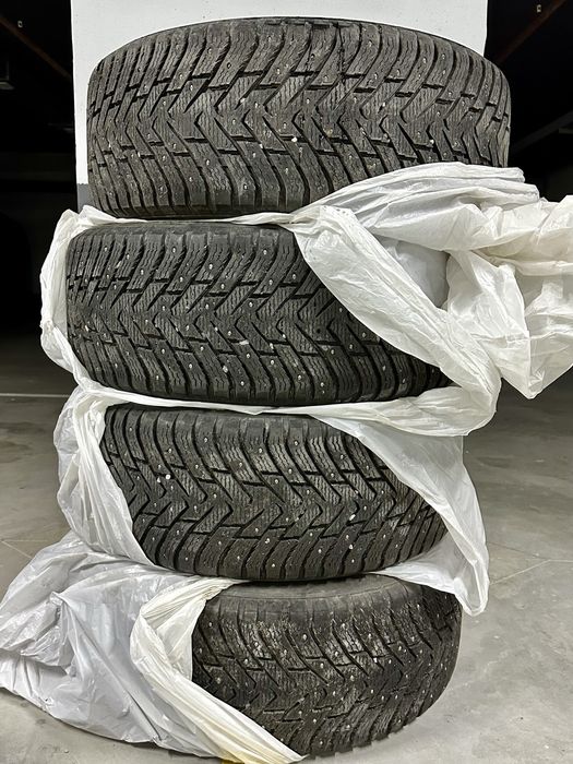 Шипованные колеса в сборе оригинал отл состояние