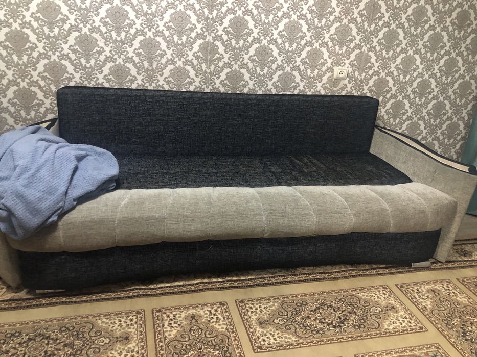 Диван и два кресла