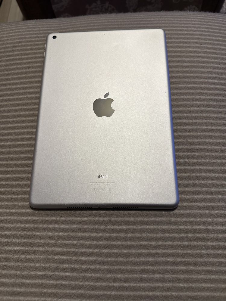 Ipad Generatia 8