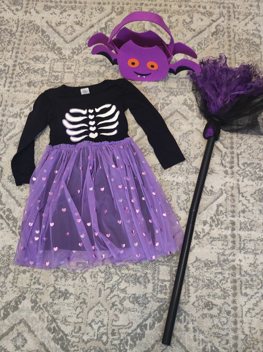 Set rochița + accesorii mărime 104