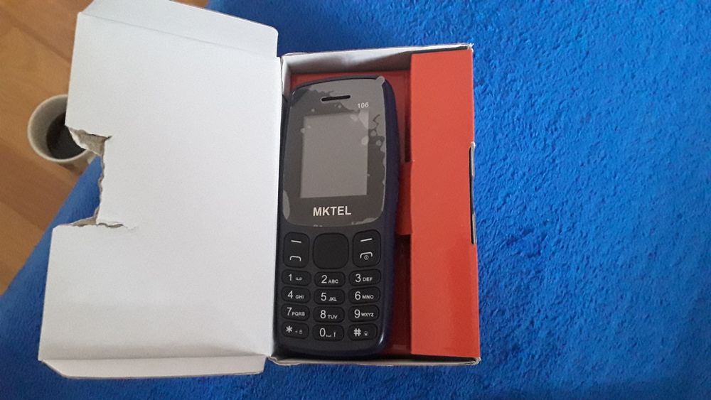 Vând telefon mobil MKTEL 106 dual sim cu locas de card de memorie