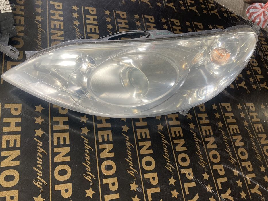 Peugeot 407 xenon Фарове